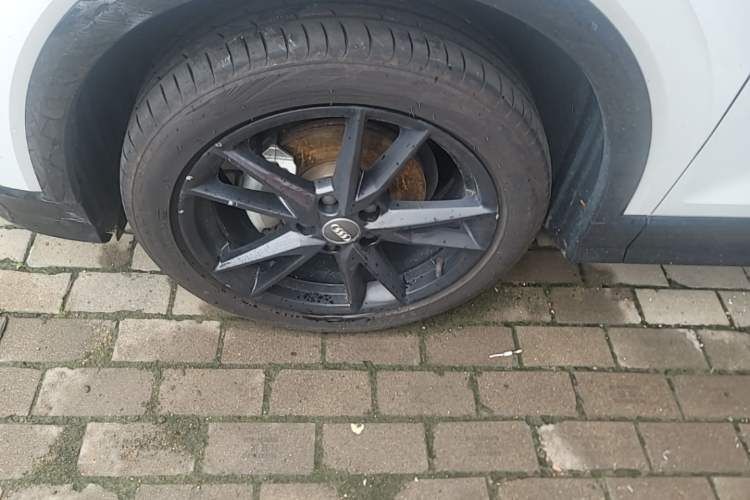 Used Audi Q2L 2020 35 TFSI Ambition Dynamic Edition Left Front Wheel Hub