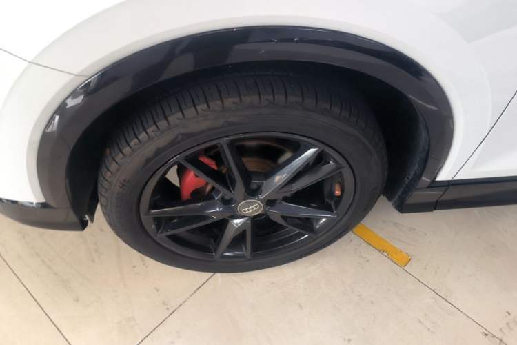Used Audi Q2L 2020 35 TFSI Ambition Dynamic Edition Left Front Wheel Hub