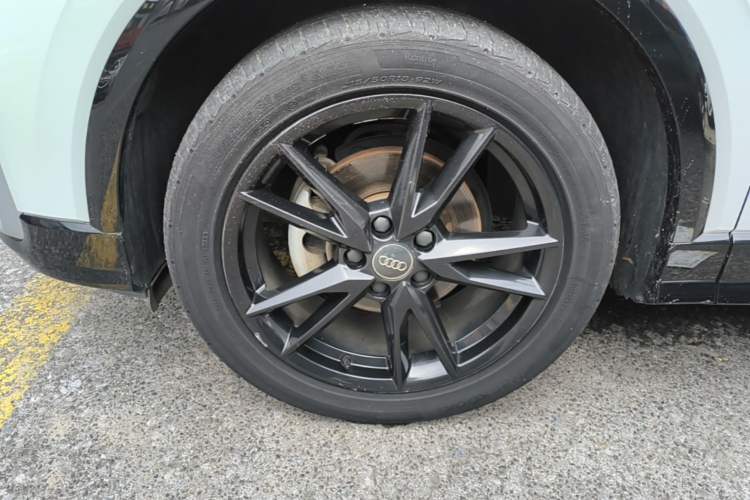 Used Audi Q2L 2020 35 TFSI Ambition Dynamic Edition Left Front Wheel Hub
