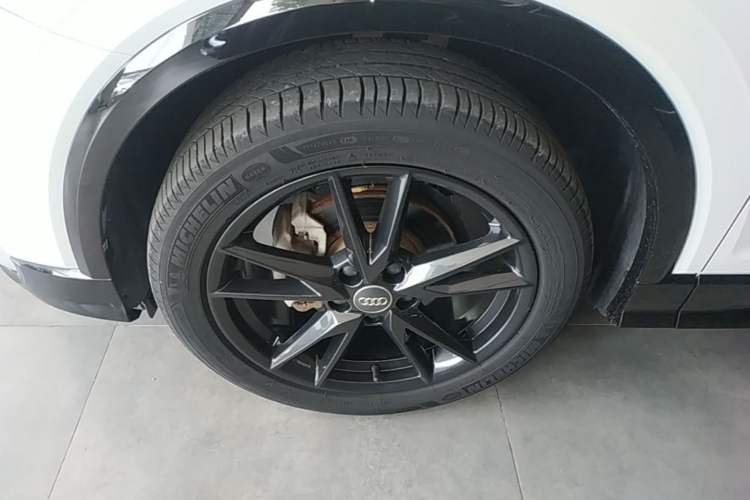 Used Audi Q2L 2020 35 TFSI Ambition Dynamic Edition Left Front Wheel Hub