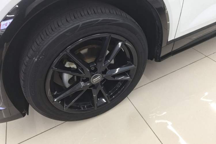 Used Audi Q2L 2020 35 TFSI Ambition Dynamic Edition Left Front Wheel Hub