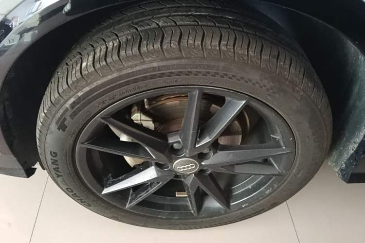 Used Audi Q2L 2020 35 TFSI Ambition Dynamic Edition Left Front Wheel Hub