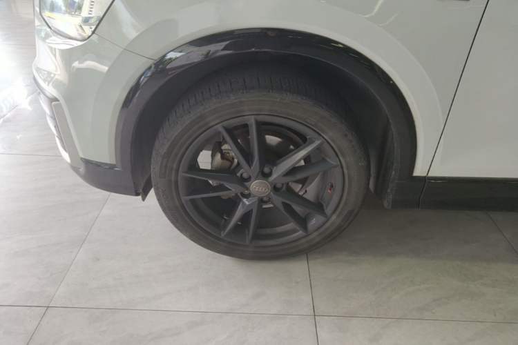 Used Audi Q2L 2020 35 TFSI Fashion Dynamic Model Left Front Wheel Hub