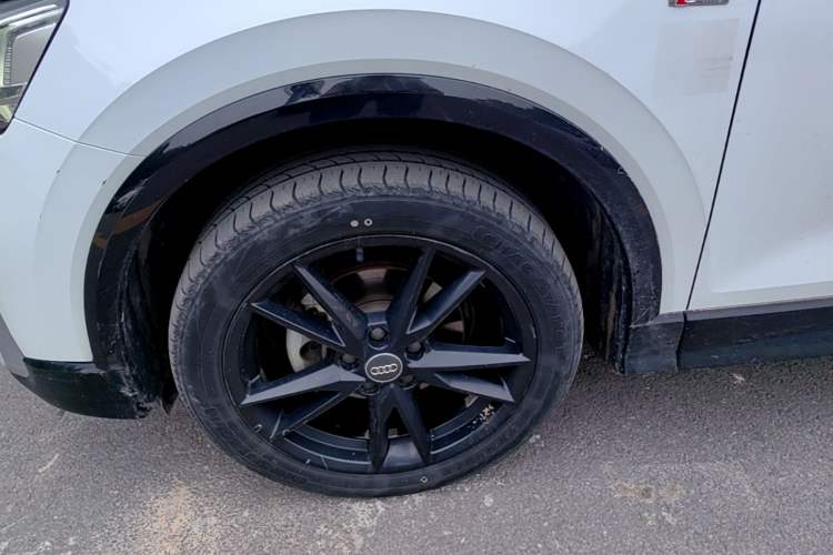 Used Audi Q2L 2020 35 TFSI Ambition Dynamic Edition Left Front Wheel Hub