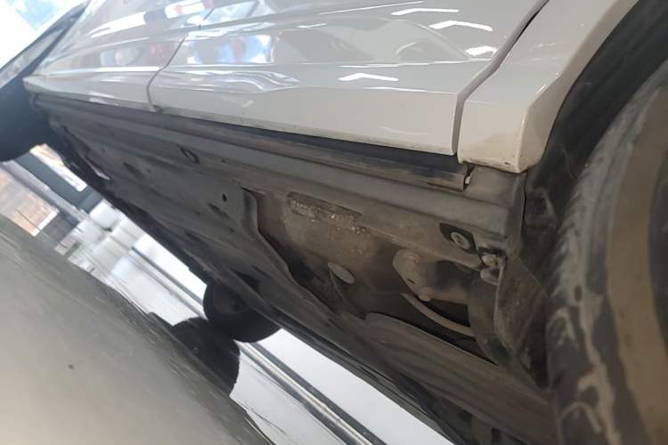 Used Audi Q2L 2020 35 TFSI Fashionable and Elegant Model Left Side Sill
