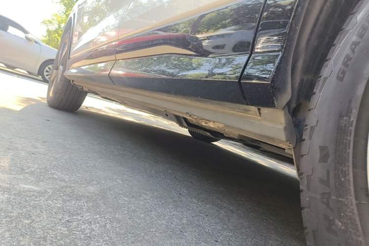 Used Audi Q2L 2020 35 TFSI Fashion Dynamic Model Left Side Sill