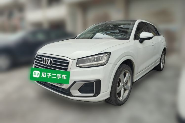 Used Audi Q2L 2020 35 TFSI Fashionable and Elegant Model Guazi used car, China used car export, Used car for sale, Used cars, Cheapest cars for sale