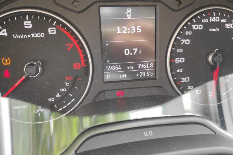 Used Audi Q2L 2020 35 TFSI Ambition Dynamic Edition Odometer Close Up