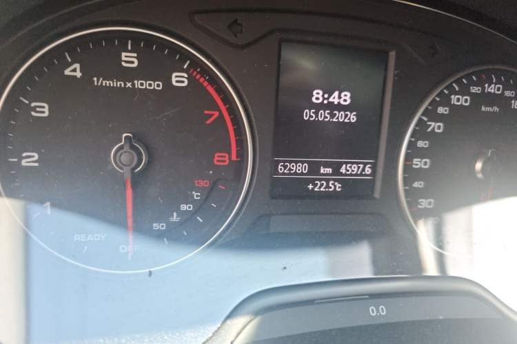 Used Audi Q2L 2020 35 TFSI Ambition Dynamic Edition Odometer Close Up