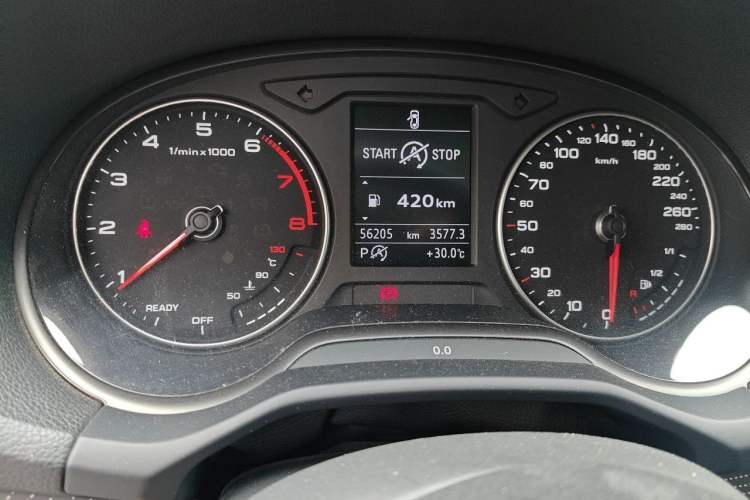 Used Audi Q2L 2020 35 TFSI Fashion Dynamic Model Odometer Close Up