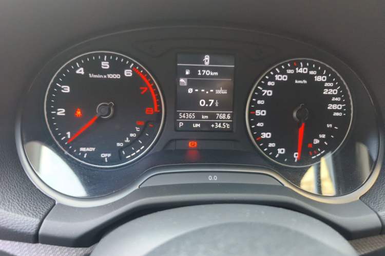 Used Audi Q2L 2020 35 TFSI Ambition Dynamic Edition Odometer Close Up