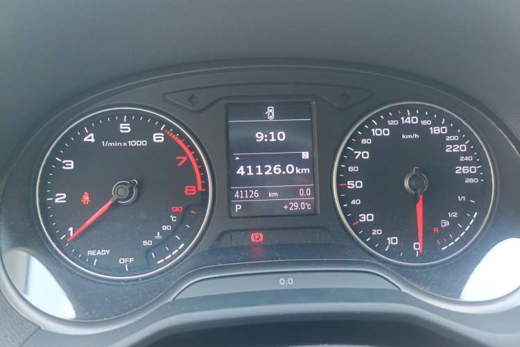 Used Audi Q2L 2020 35 TFSI Fashion Dynamic Model Odometer Close Up
