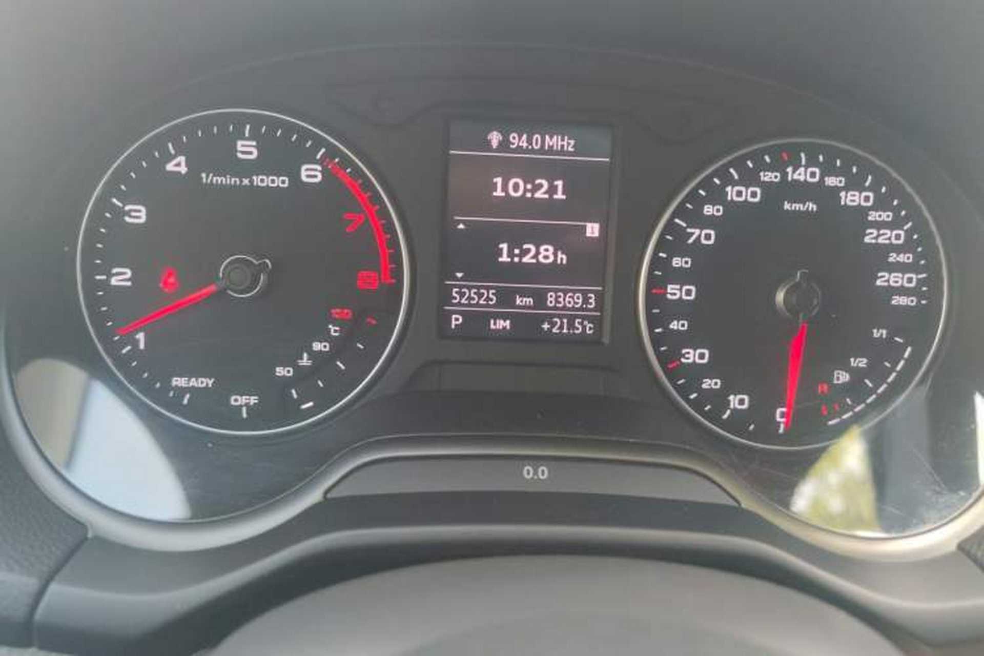 Used Audi Q2L 2020 35 TFSI Ambition Dynamic Edition Odometer Close Up