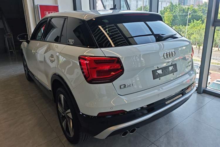 Used Audi Q2L 2020 35 TFSI Fashion Dynamic Model Rear Left 45 Deg