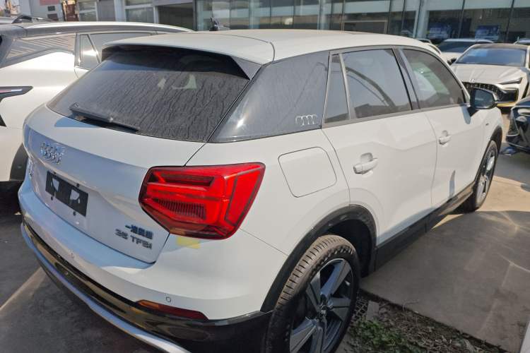 Used Audi Q2L 2020 35 TFSI Ambition Dynamic Edition Rear Right 45 Deg