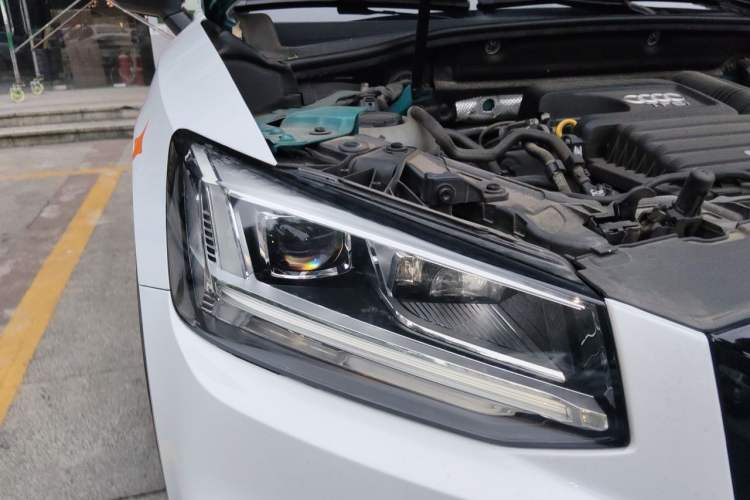 Used Audi Q2L 2020 35 TFSI Fashionable and Elegant Model Right Front Headlight