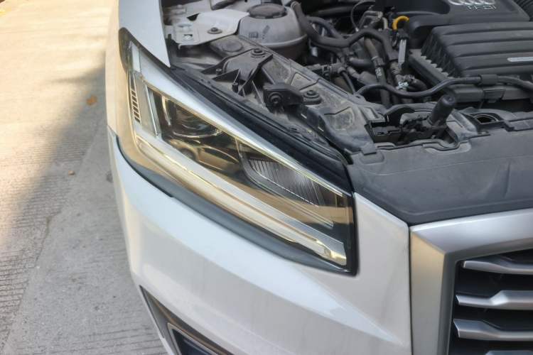 Used Audi Q2L 2020 35 TFSI Fashionable and Elegant Model Right Front Headlight