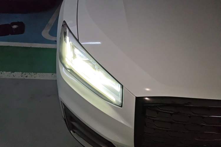 Used Audi Q2L 2020 35 TFSI Ambition Dynamic Edition Right Front Headlight