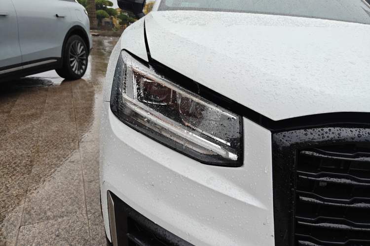Used Audi Q2L 2020 35 TFSI Ambition Dynamic Edition Right Front Headlight