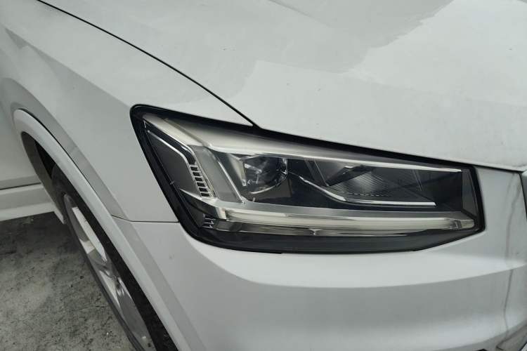 Used Audi Q2L 2020 35 TFSI Fashionable and Elegant Model Right Front Headlight