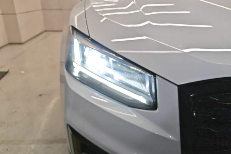 Used Audi Q2L 2020 35 TFSI Ambition Dynamic Edition Right Front Headlight