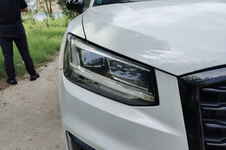 Used Audi Q2L 2020 35 TFSI Fashion Dynamic Model Right Front Headlight
