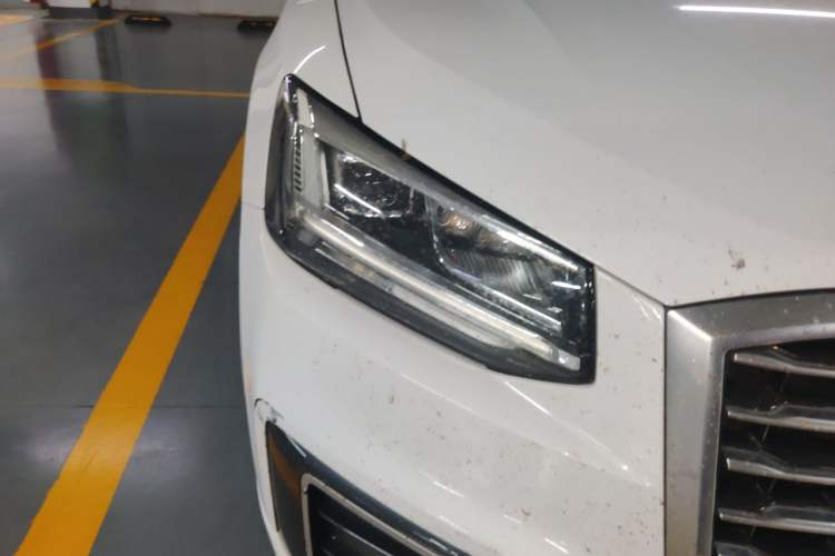 Used Audi Q2L 2020 35 TFSI Fashionable and Elegant Model Right Front Headlight