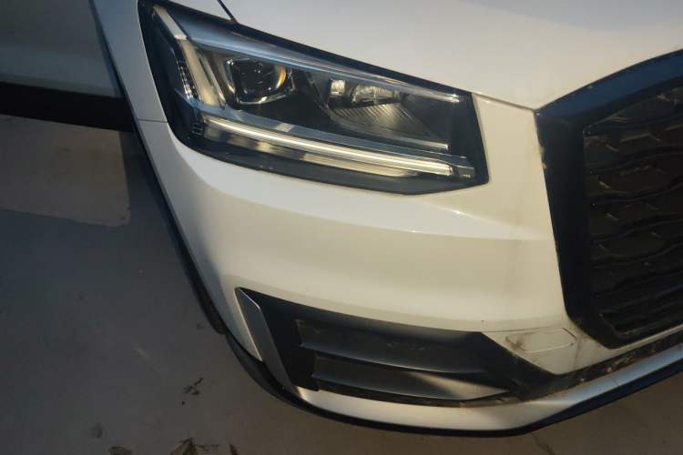 Used Audi Q2L 2020 35 TFSI Fashion Dynamic Model Right Front Headlight