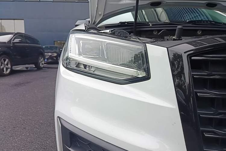 Used Audi Q2L 2020 35 TFSI Ambition Dynamic Edition Right Front Headlight