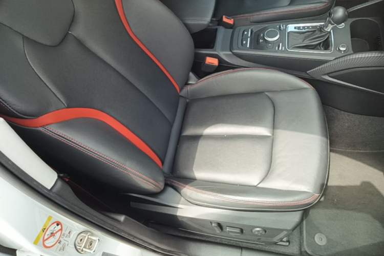 Used Audi Q2L 2020 35 TFSI Fashion Dynamic Model Right Front Seat