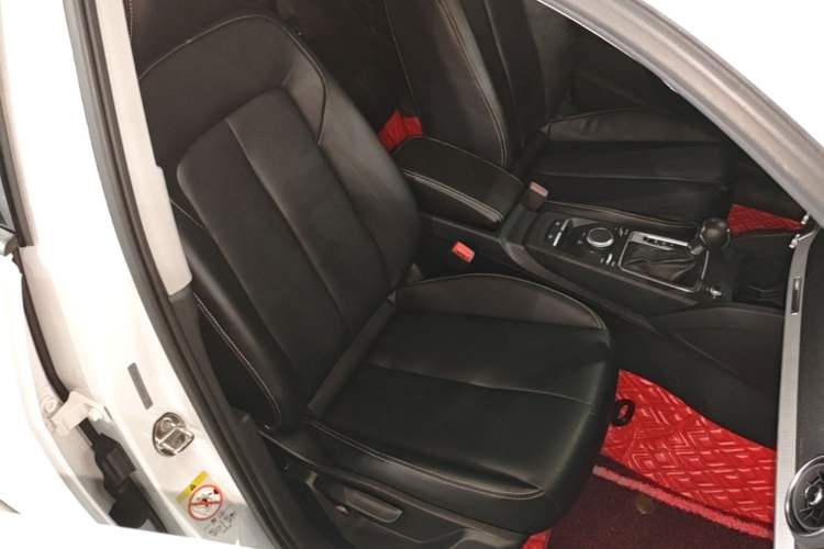 Used Audi Q2L 2020 35 TFSI Ambition Dynamic Edition Right Front Seat