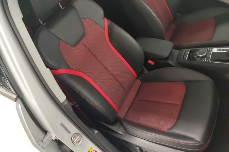 Used Audi Q2L 2020 35 TFSI Fashion Dynamic Model Right Front Seat