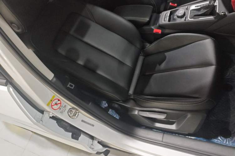Used Audi Q2L 2020 35 TFSI Ambition Dynamic Edition Right Front Seat