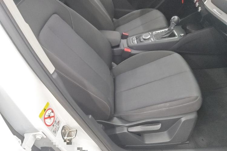 Used Audi Q2L 2020 35 TFSI Ambition Dynamic Edition Right Front Seat