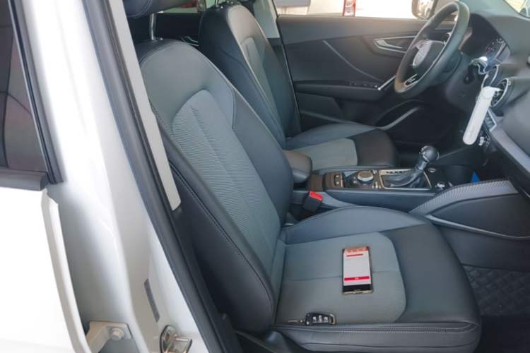 Used Audi Q2L 2020 35 TFSI Fashionable and Elegant Model Right Front Seat