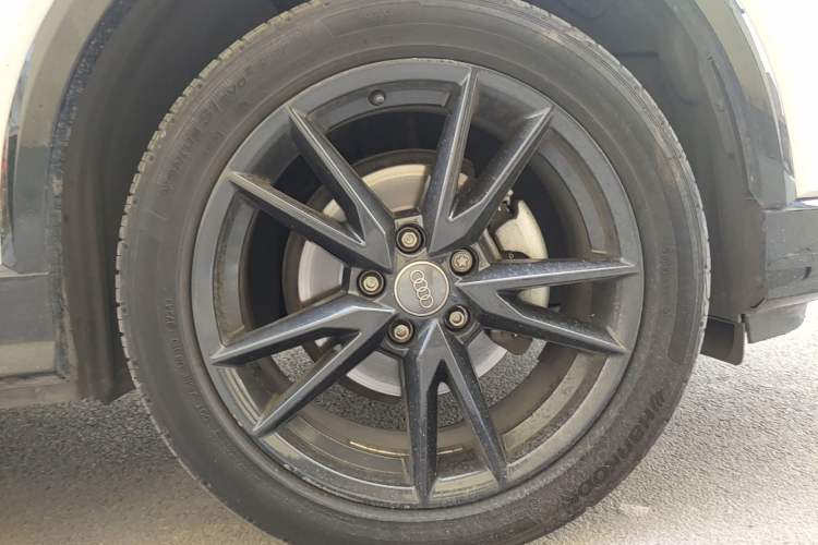 Used Audi Q2L 2020 35 TFSI Fashion Dynamic Model Right Front Wheel Hub