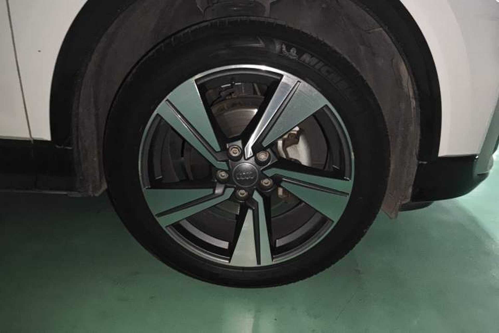 Used Audi Q2L 2020 35 TFSI Fashion Dynamic Model Right Front Wheel Hub