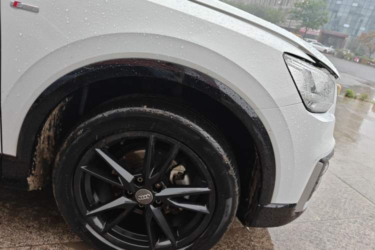 Used Audi Q2L 2020 35 TFSI Ambition Dynamic Edition Right Front Wheel Hub