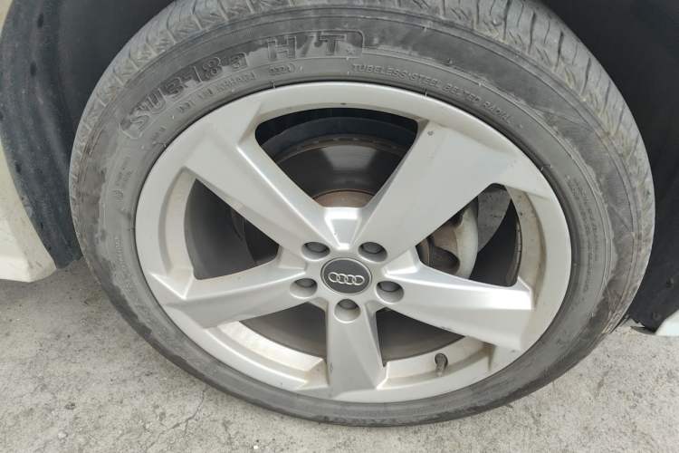 Used Audi Q2L 2020 35 TFSI Fashionable and Elegant Model Right Front Wheel Hub