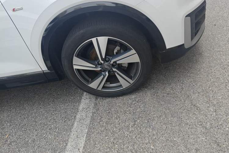Used Audi Q2L 2020 35 TFSI Fashion Dynamic Model Right Front Wheel Hub