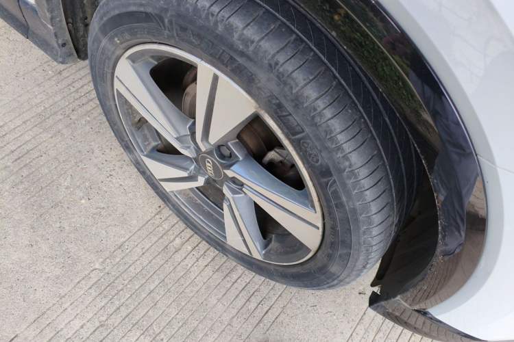 Used Audi Q2L 2020 35 TFSI Fashion Dynamic Model Right Front Wheel Hub