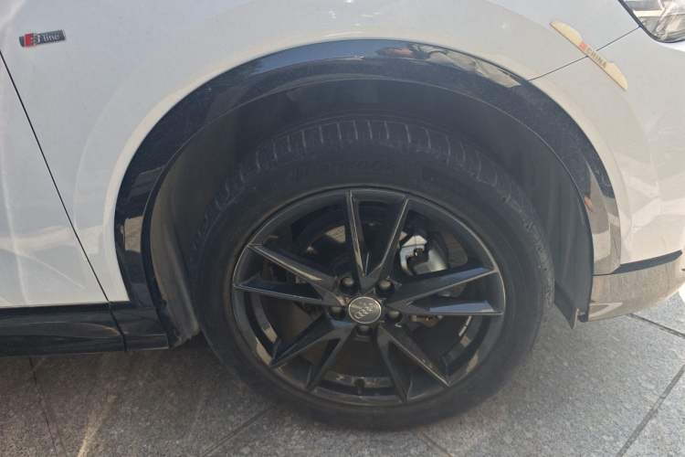 Used Audi Q2L 2020 35 TFSI Ambition Dynamic Edition Right Front Wheel Hub