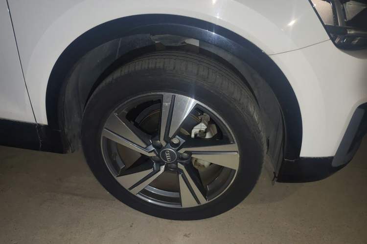 Used Audi Q2L 2020 35 TFSI Fashion Dynamic Model Right Front Wheel Hub