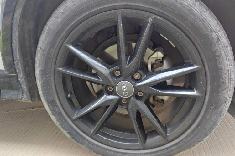 Used Audi Q2L 2020 35 TFSI Ambition Dynamic Edition Right Front Wheel Hub