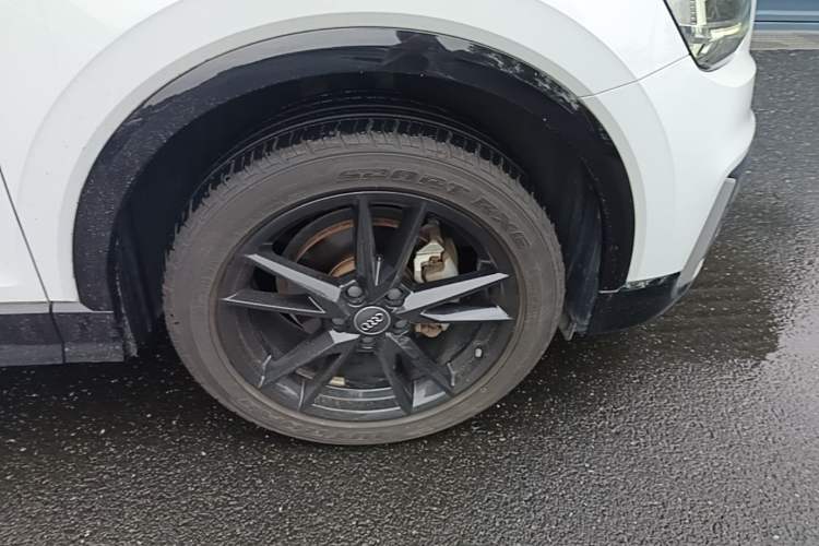Used Audi Q2L 2020 35 TFSI Ambition Dynamic Edition Right Front Wheel Hub