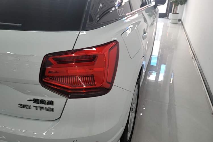 Used Audi Q2L 2020 35 TFSI Fashionable and Elegant Model Right Rear Taillight
