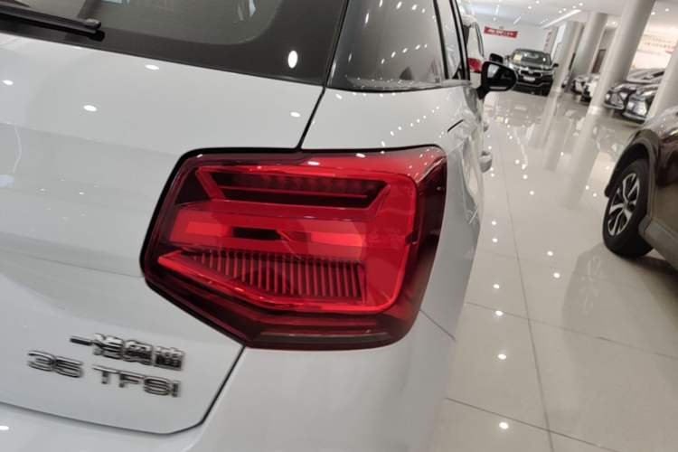 Used Audi Q2L 2020 35 TFSI Fashionable and Elegant Model Right Rear Taillight