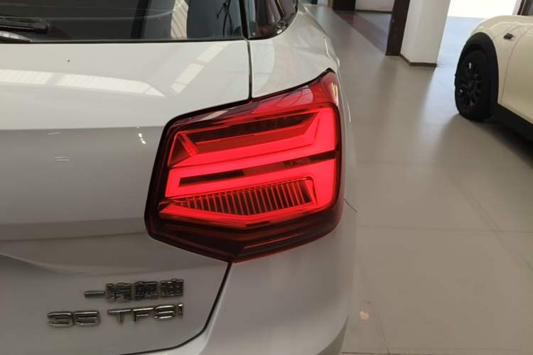 Used Audi Q2L 2020 35 TFSI Fashionable and Elegant Model Right Rear Taillight