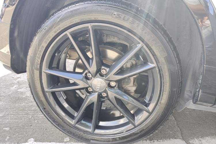 Used Audi Q2L 2020 35 TFSI Ambition Dynamic Edition Right Rear Wheel Hub