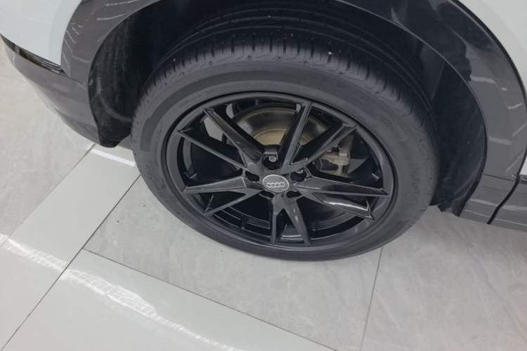 Used Audi Q2L 2020 35 TFSI Ambition Dynamic Edition Right Rear Wheel Hub